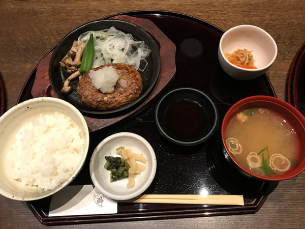 旬和席 うおまん 三ノ宮ミント神戸店 和風おろしハンバーグ定食