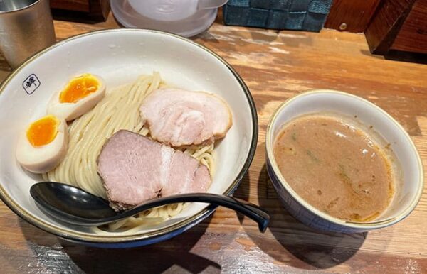 麺や輝 大阪 中津店 味玉つけ麺 麺 並