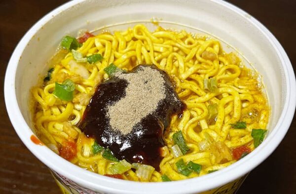 SPICY CURRY 魯珈 スパイシーチキンカレーラーメン